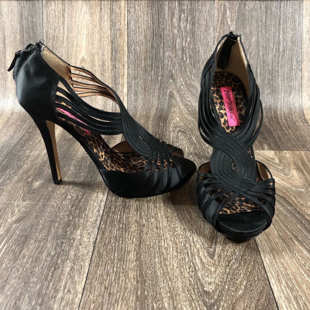 Betsey Johnson 5” black strappy satin heels